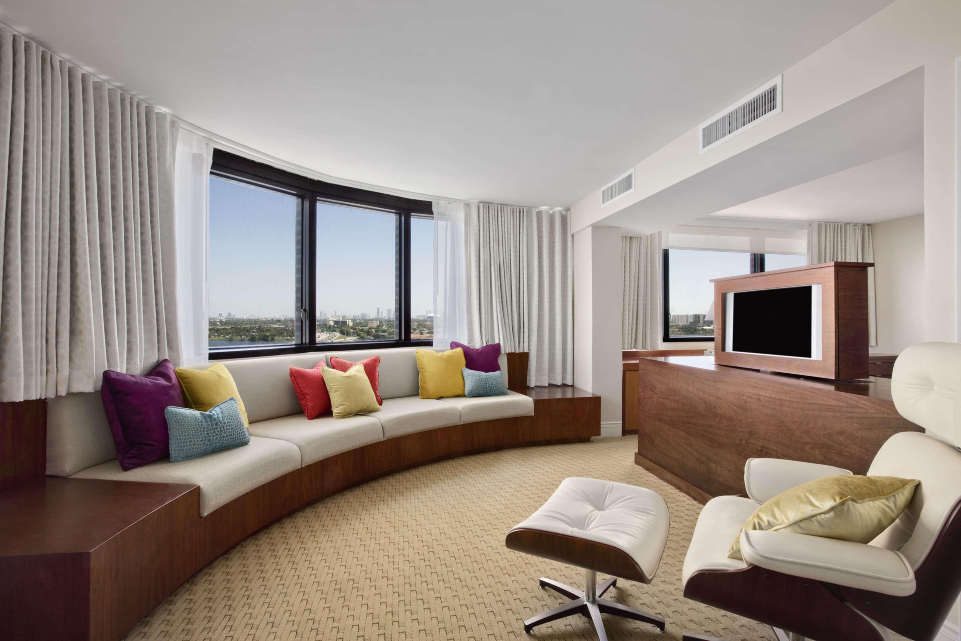 Hilton Miami Airport Blue Lagoon Hotel